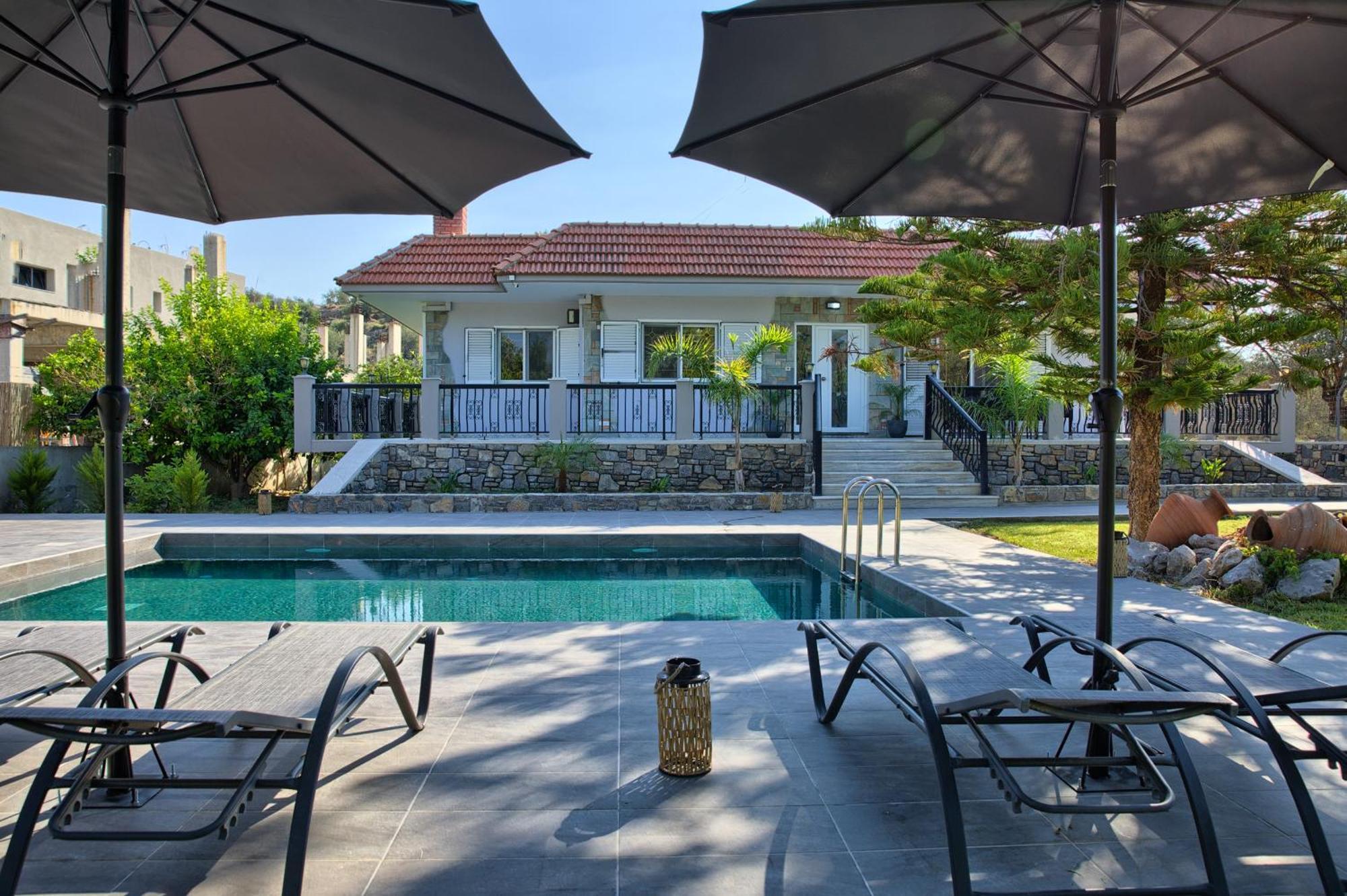 S&t Villa *